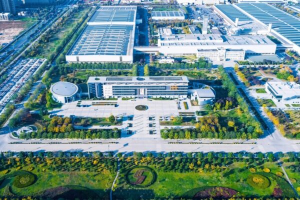 Shaanxi Auto Headquarter, Xi_an, China_1
